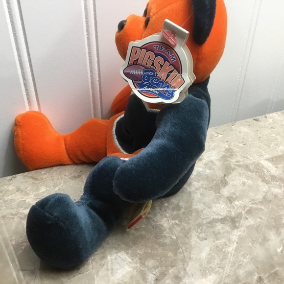 NFL Chicago Beanie Bear (Team Pigskin Bears) - Picture 5 of 6